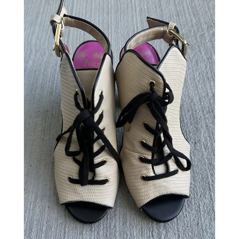 Juicy Couture JCNIRATAN Open Toe Lace Up Strap Block Heels Beige Sandals Size 6M